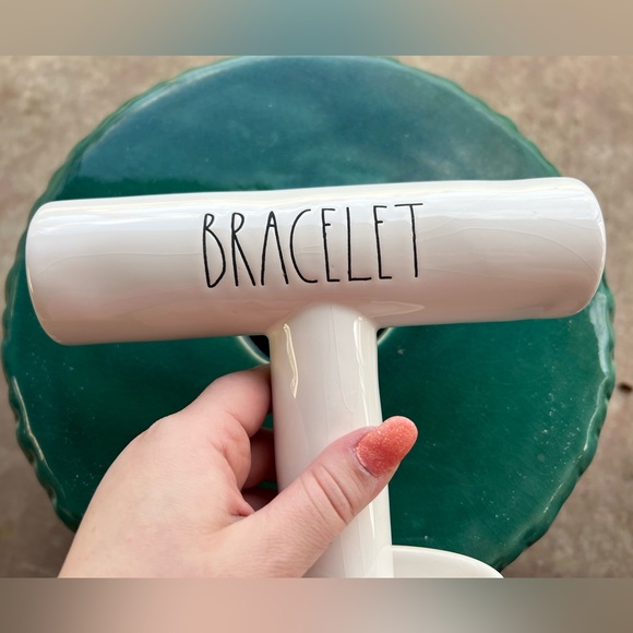 Rae Dunn- Bracelet Holder - Picture 3 of 6